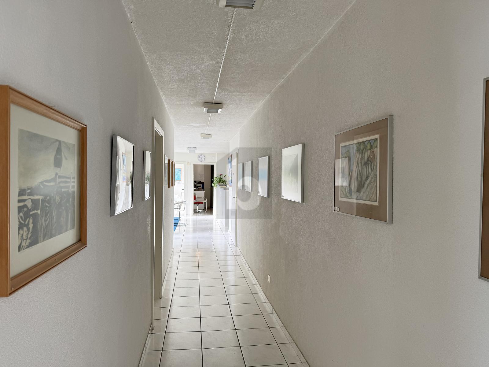 SPACIEUX CABINET MEDICAL ! - 1