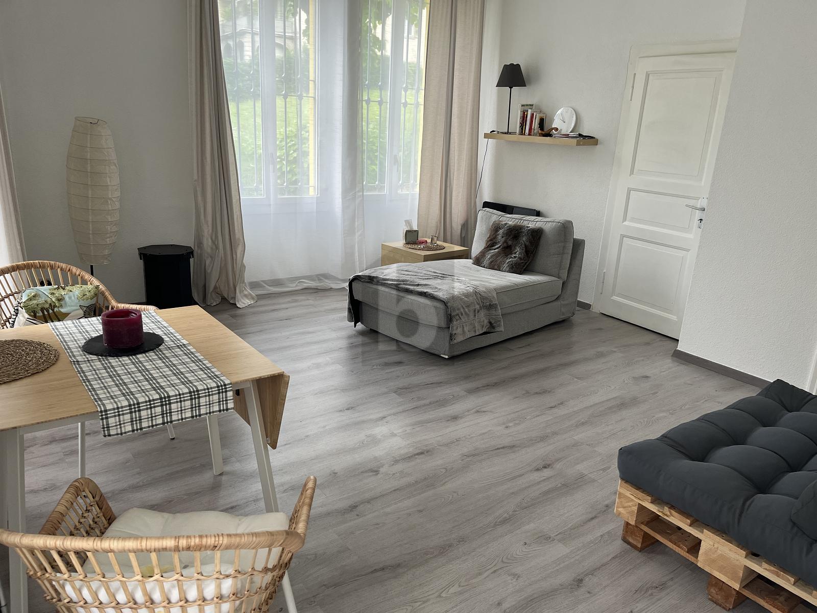 CHARMANT, LICHTDURCHFLUTET UND SONNIG - 1