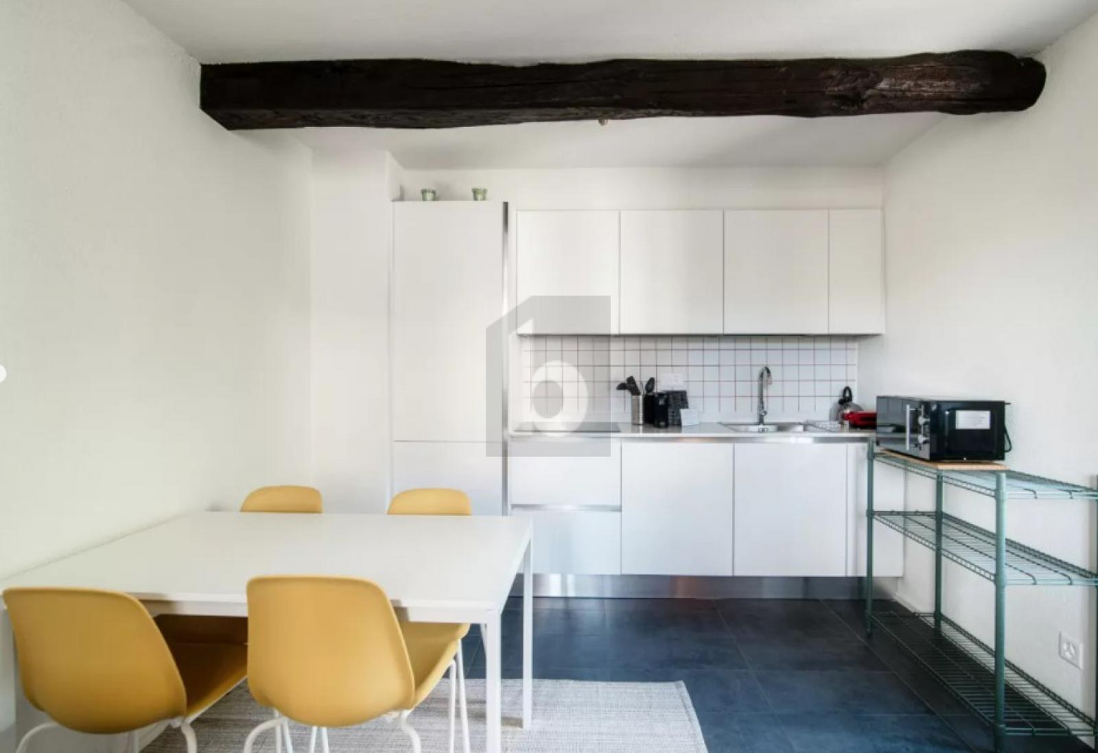 SPAZIOSA , ACCOGLIENTE NEL NUCLEO - 3