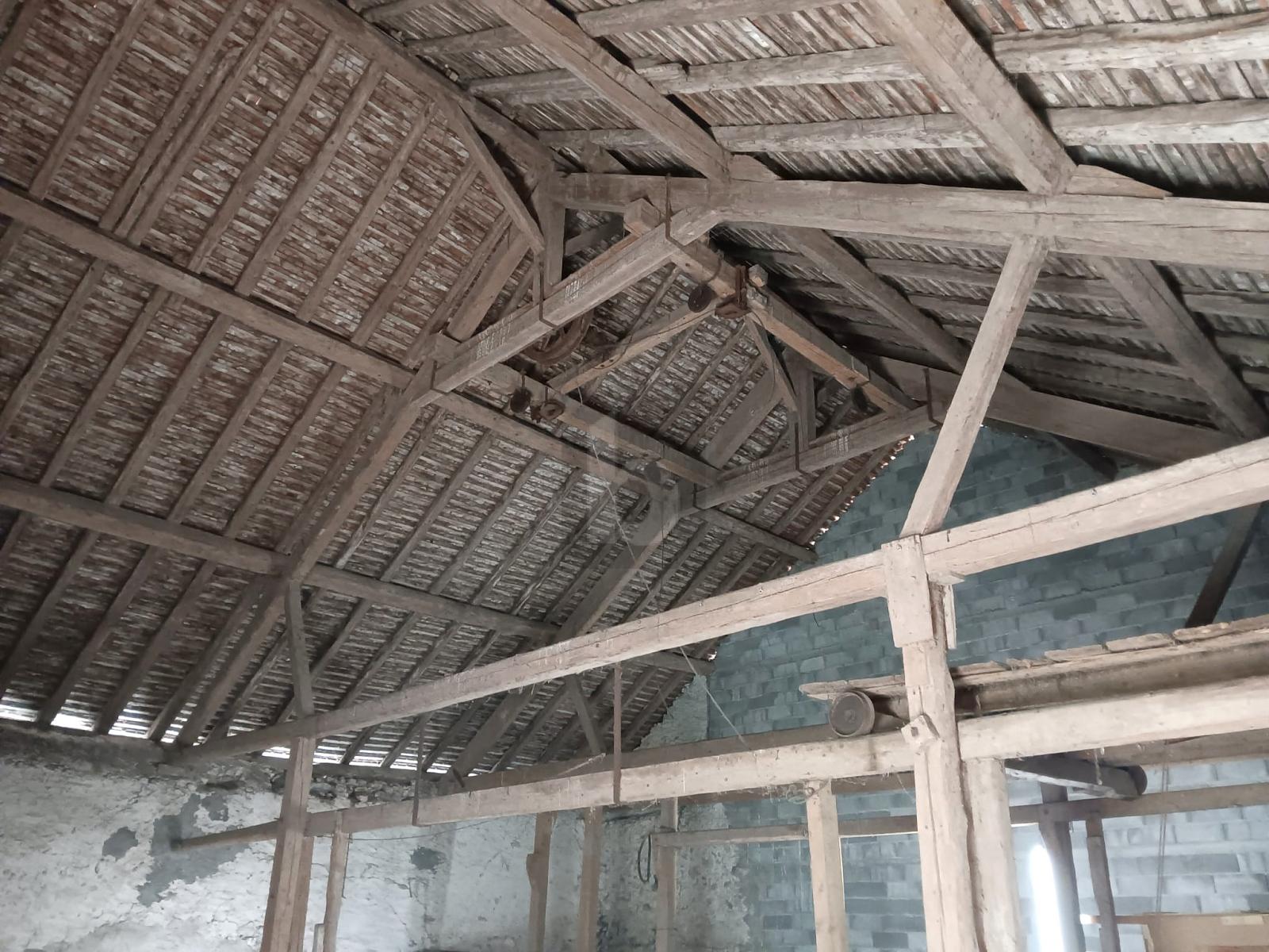 FERME À RÉNOVER - 2