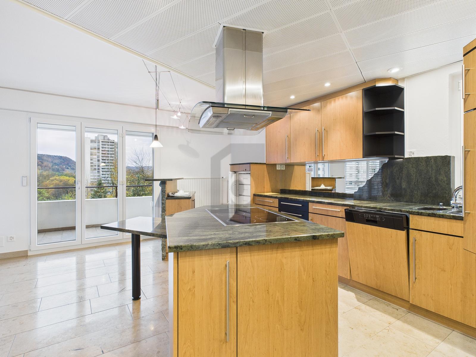 GROSSZÜGIG, ERSTBEZUG NACH RENOVATION - 3