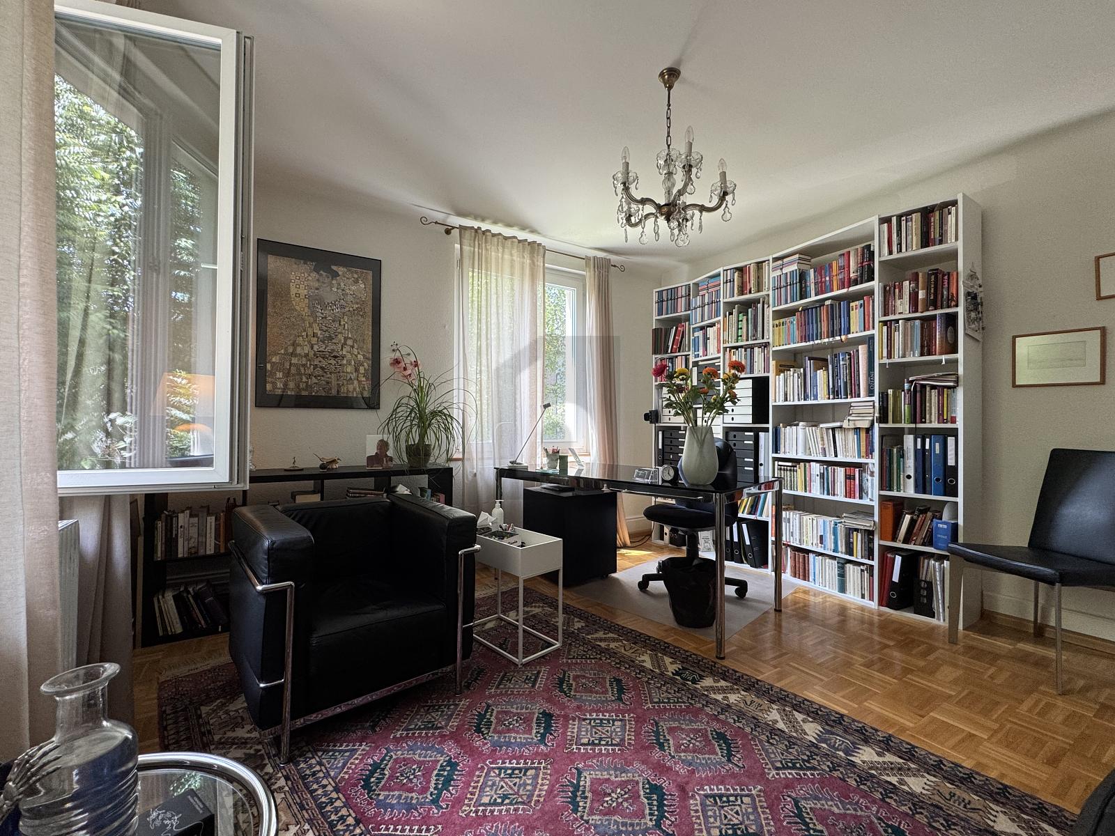 FAMILIENTRAUM MIT GROSSER TERRASSE UND GARTEN - 1