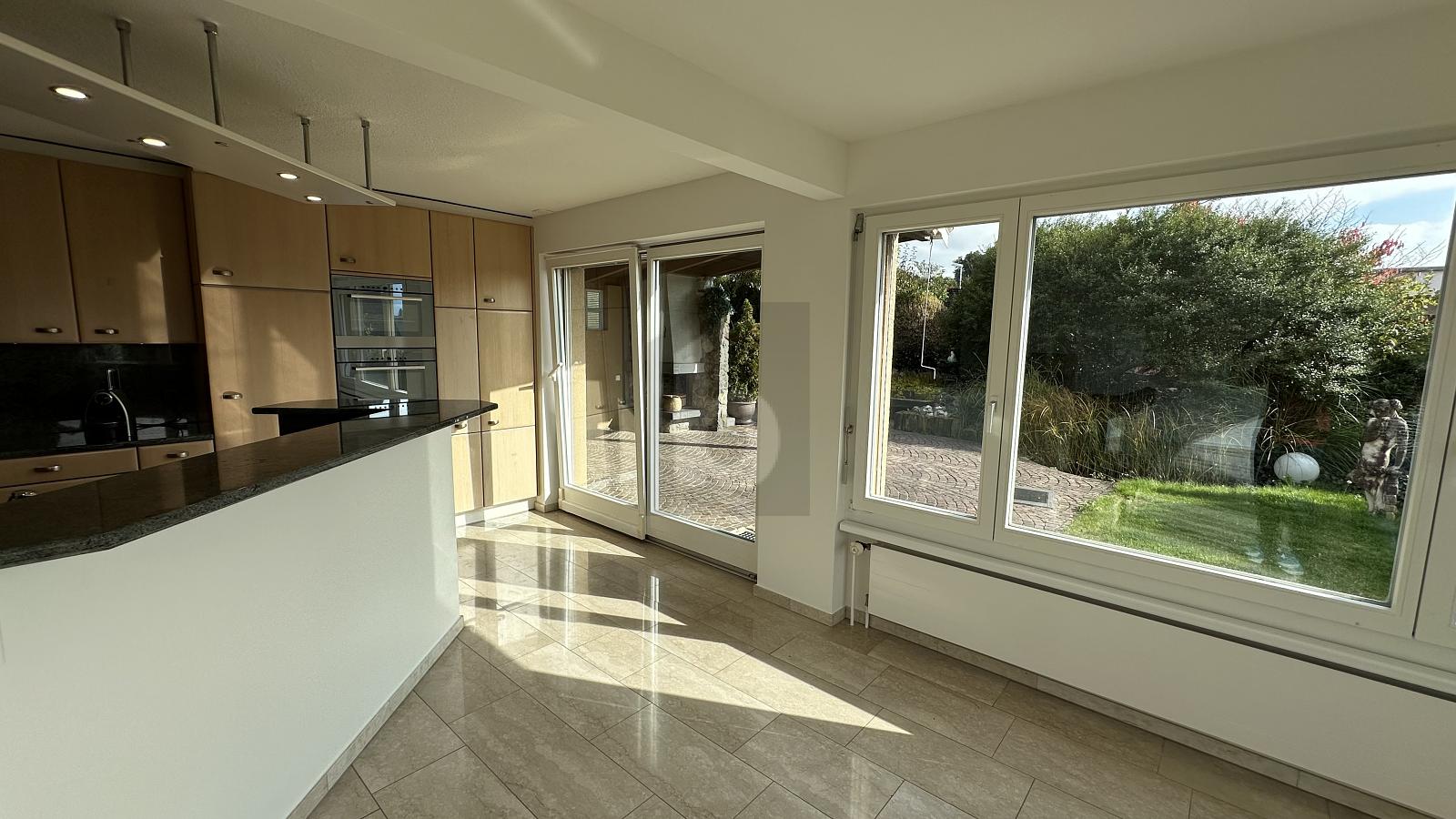 FAMILIENFREUNDLICH MIT GROSSEM GARTEN UND SAUNA - 2