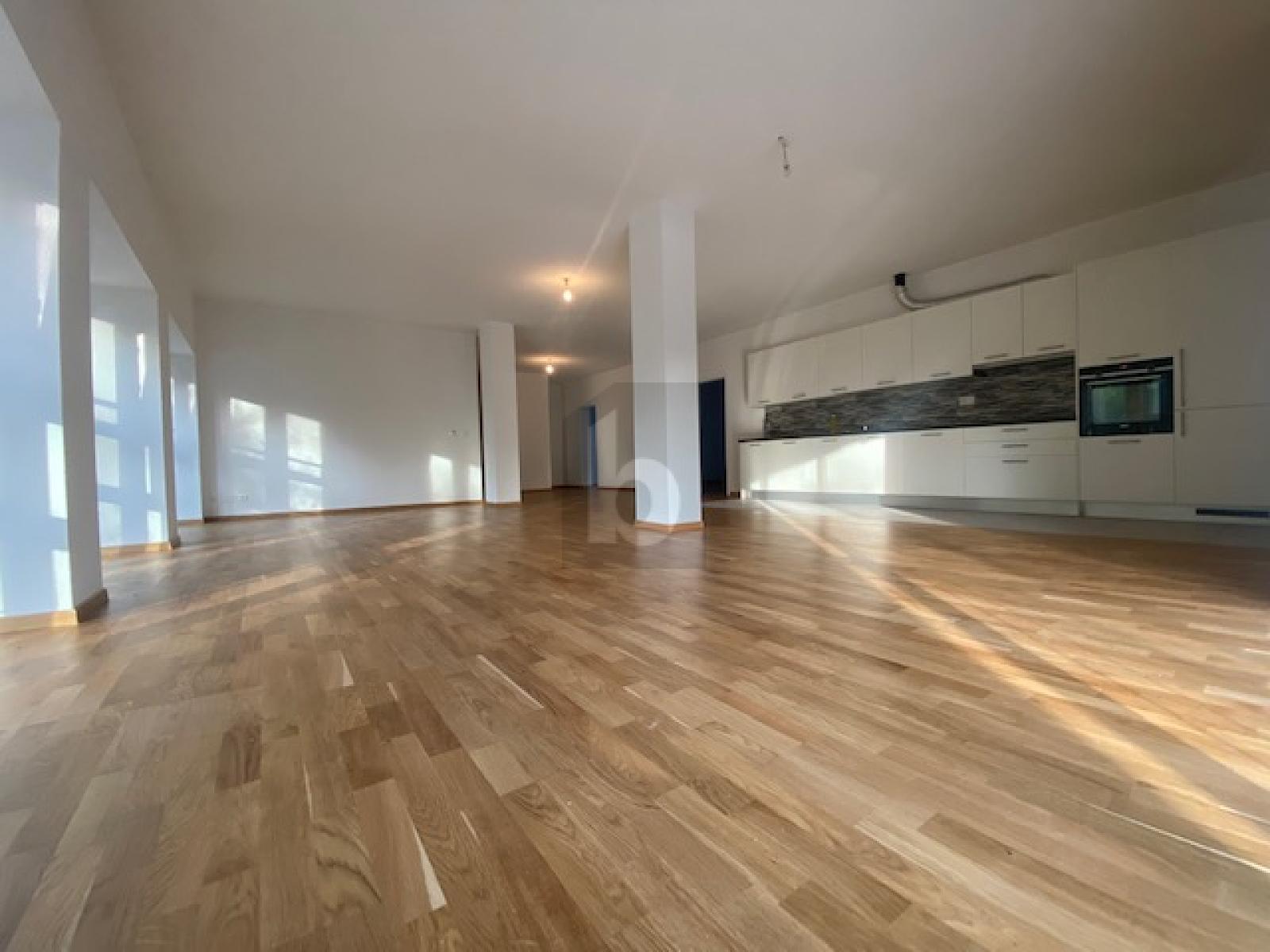 EXCEPTIONNEL AU BORD DE LA RIVIÈRE (LOT1) - 1