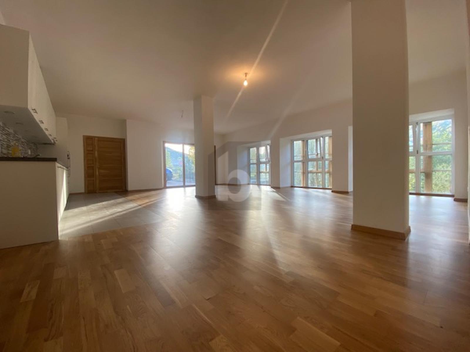 EXCEPTIONNEL AU BORD DE LA RIVIÈRE (LOT1) - 2