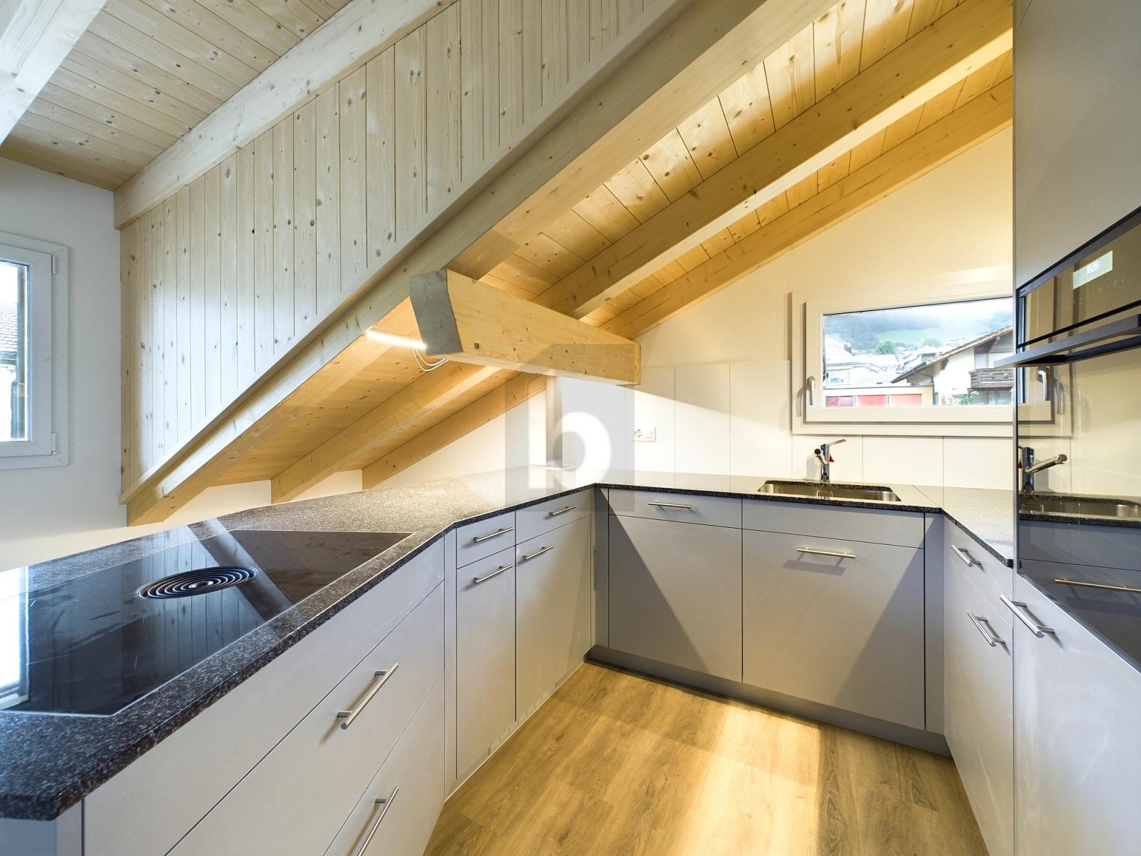 GROSSZÜGIG UND LICHTDURCHFLUTET - 3