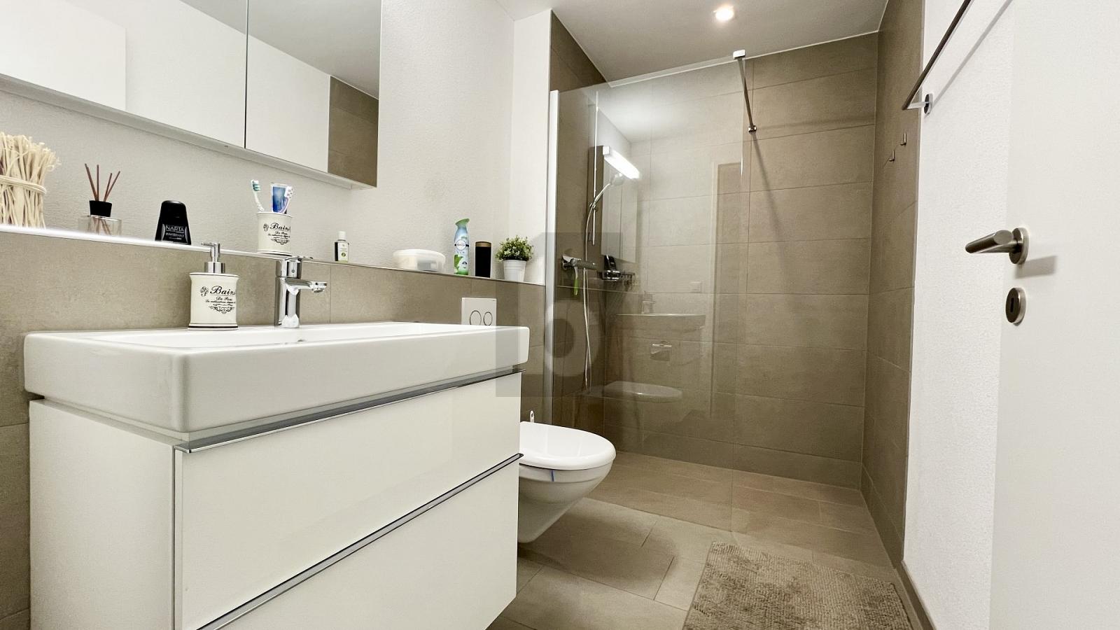 LICHTDURCHFLUTET UND MODERN NAHE AM RHEIN - 3