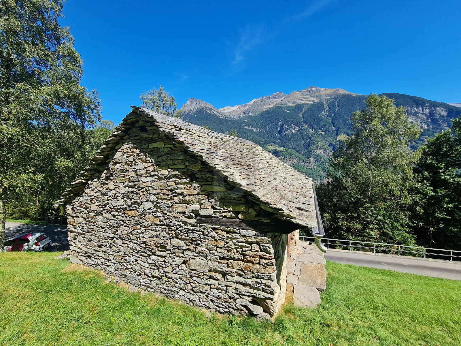 CON VISTA TRA SOLE E NATURA - 2