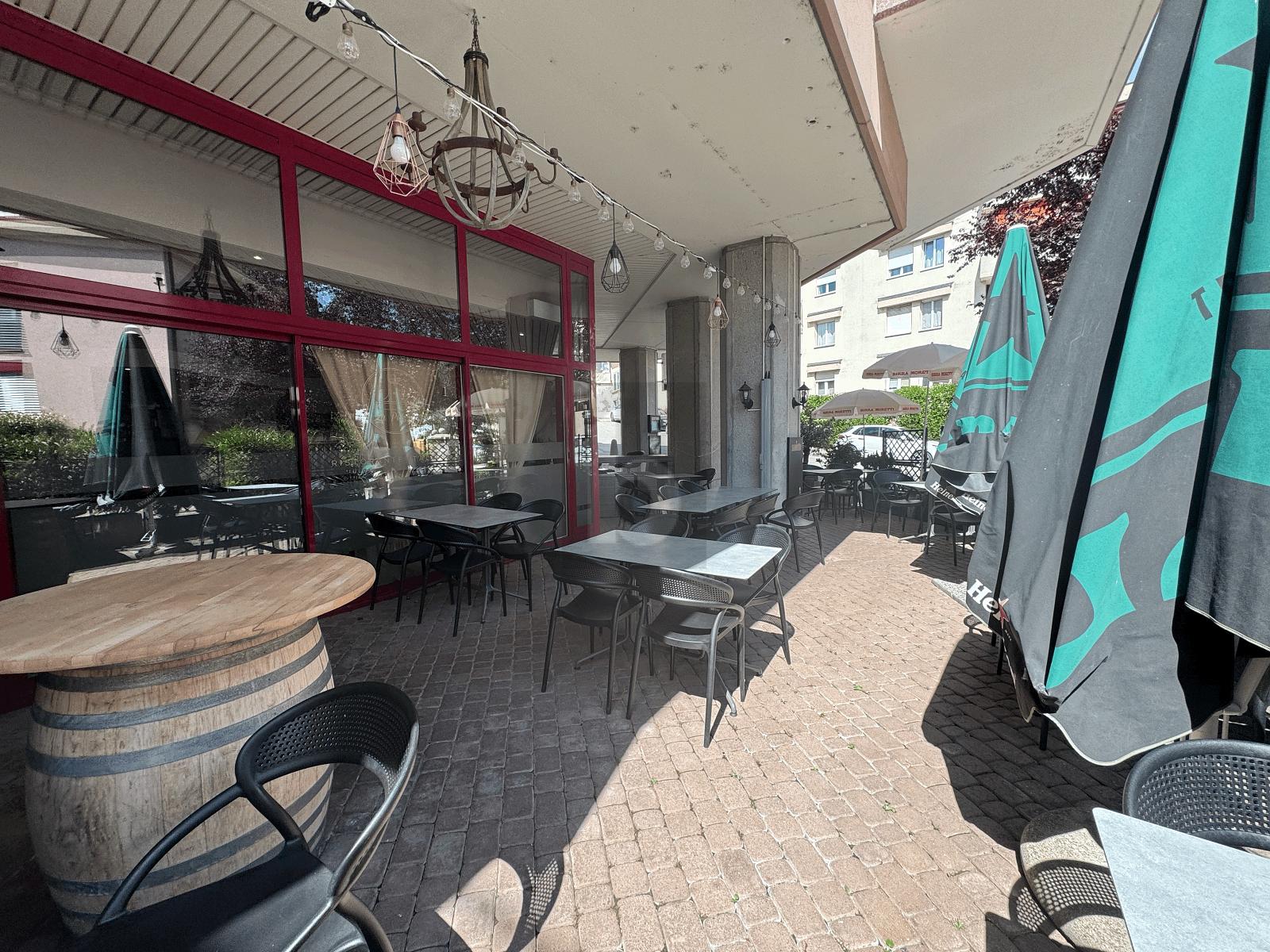 SPACIEUX RESTAURANT AVEC TERRASSE DE 40 PLACES - 0