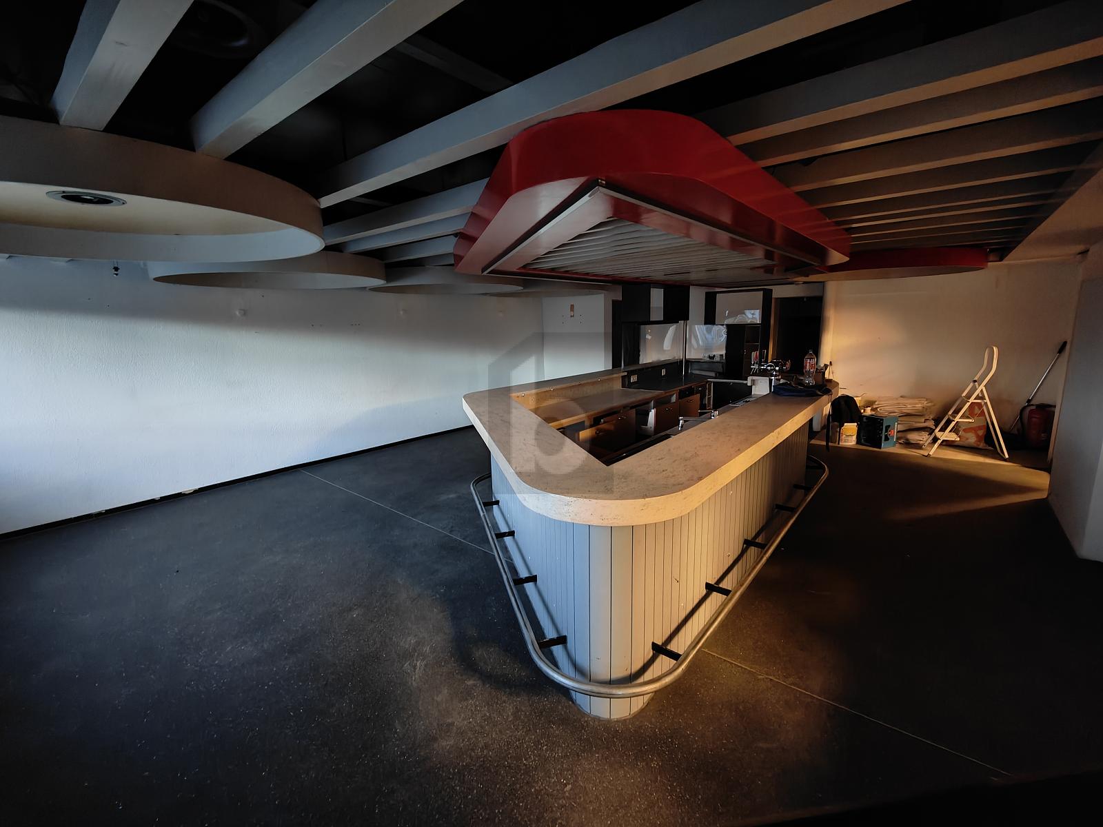 ZENTRAL UND VIELSEITIG - 1