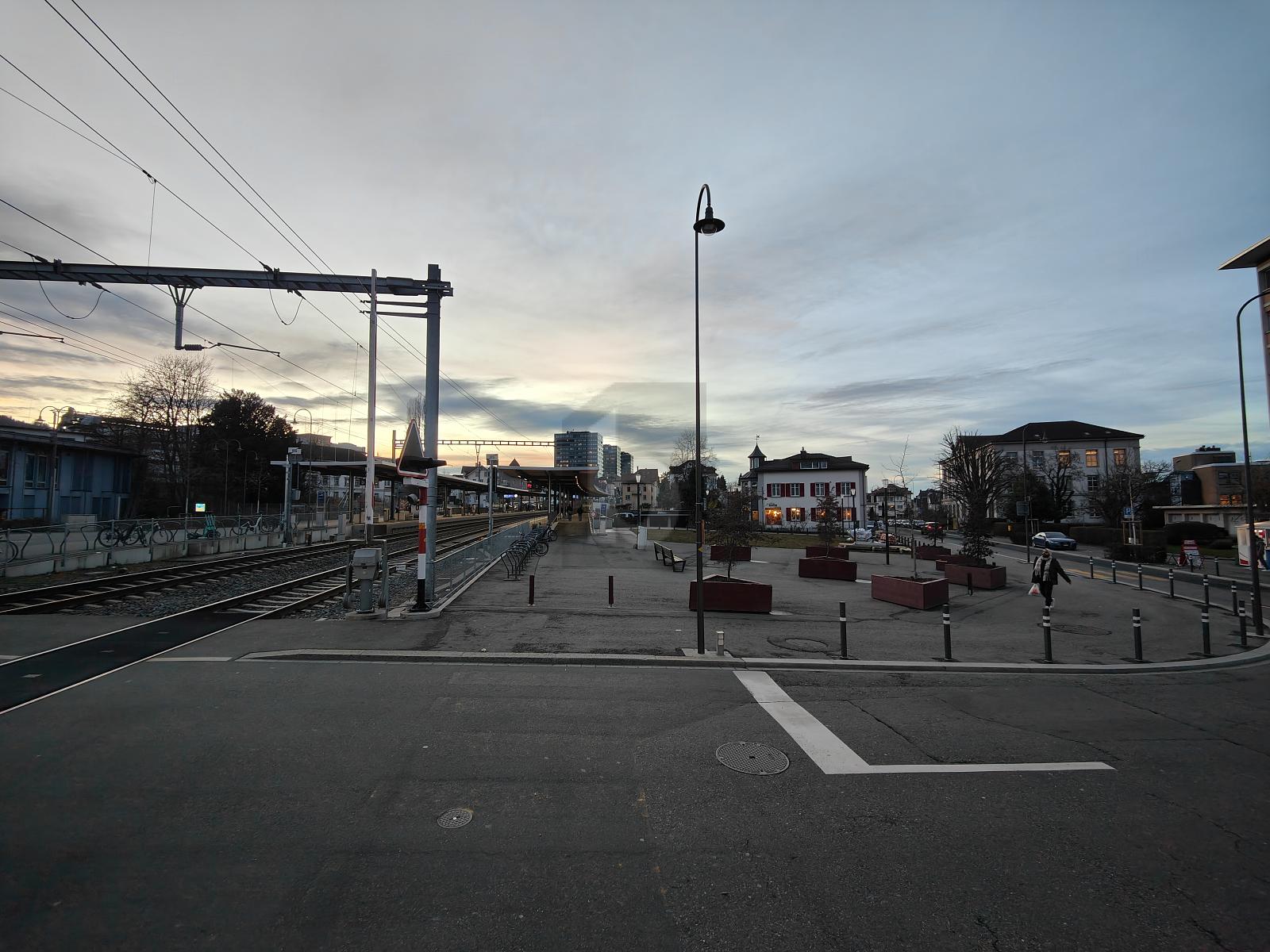 ZENTRAL UND VIELSEITIG - 2