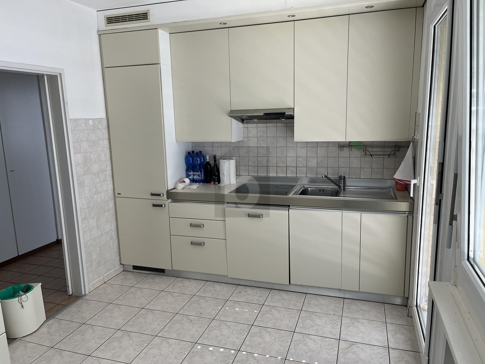 MOLTO LUMINOSA, SILENZIOSO E ACCOGLIENTE PROPRIETA - 2