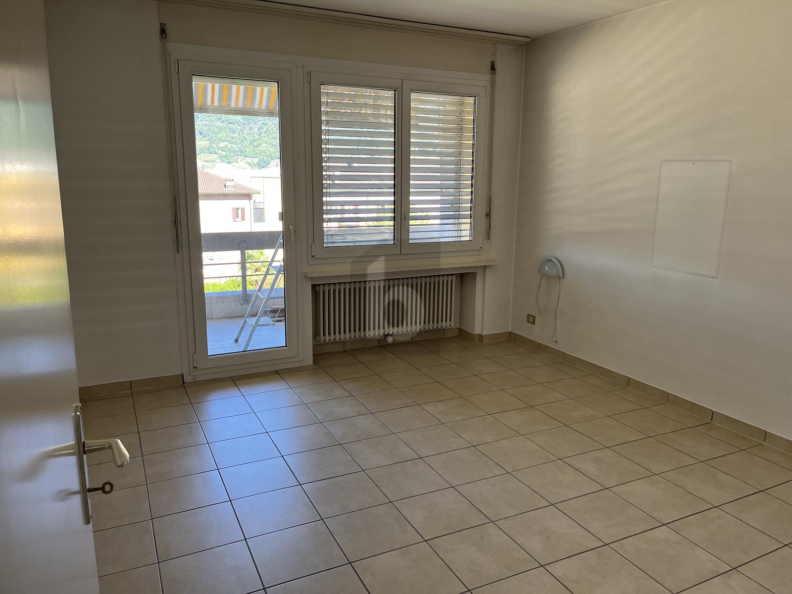 MOLTO LUMINOSA, SILENZIOSO E ACCOGLIENTE PROPRIETA - 3