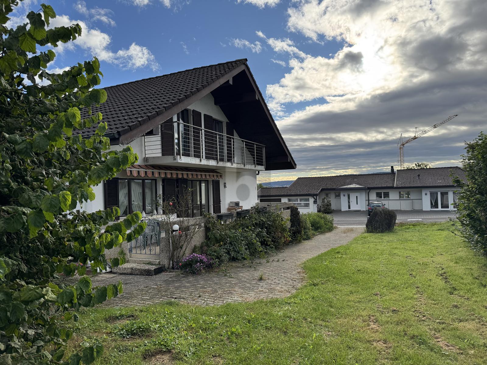 FAMILIAL ET CALME - 0