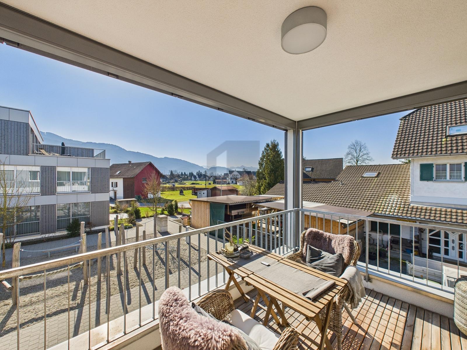 EXKLUSIV UND MODERN - 0