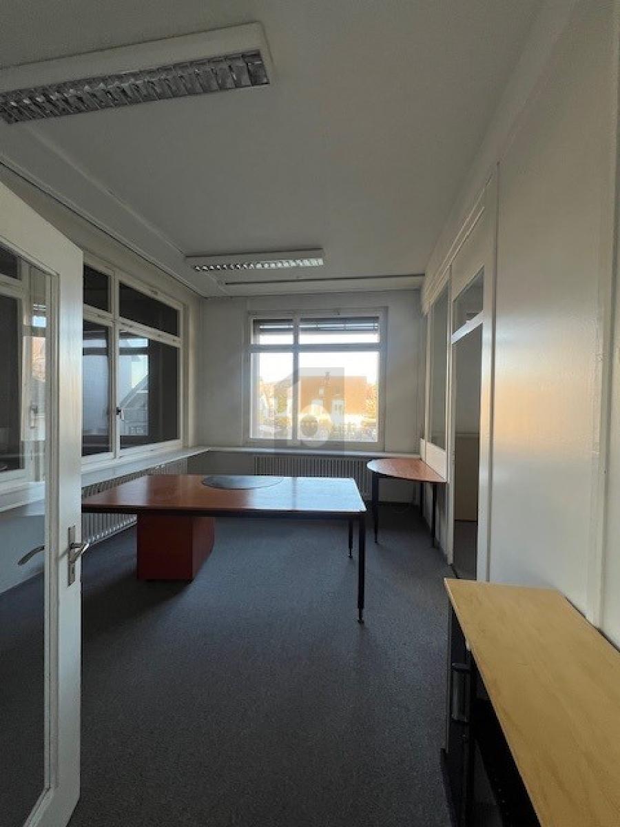 GROSSZÜGIG UND GERÄUMIG - 3