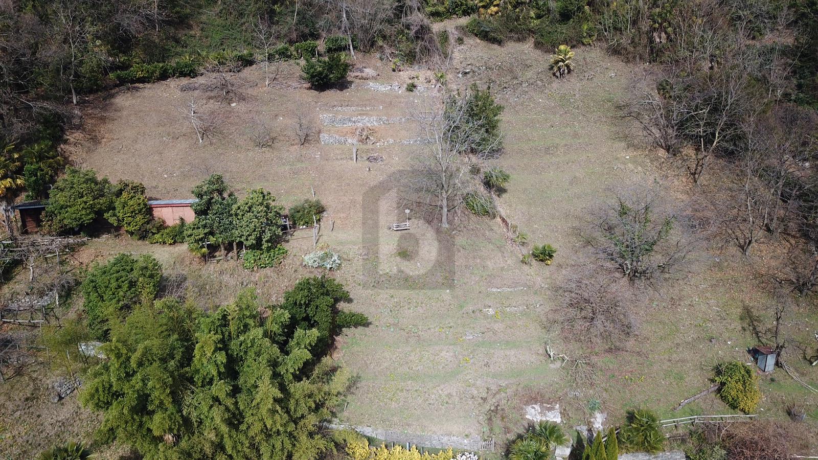 TERRENO EDIFICABILE CON BELLISSIMA VISTA - 4