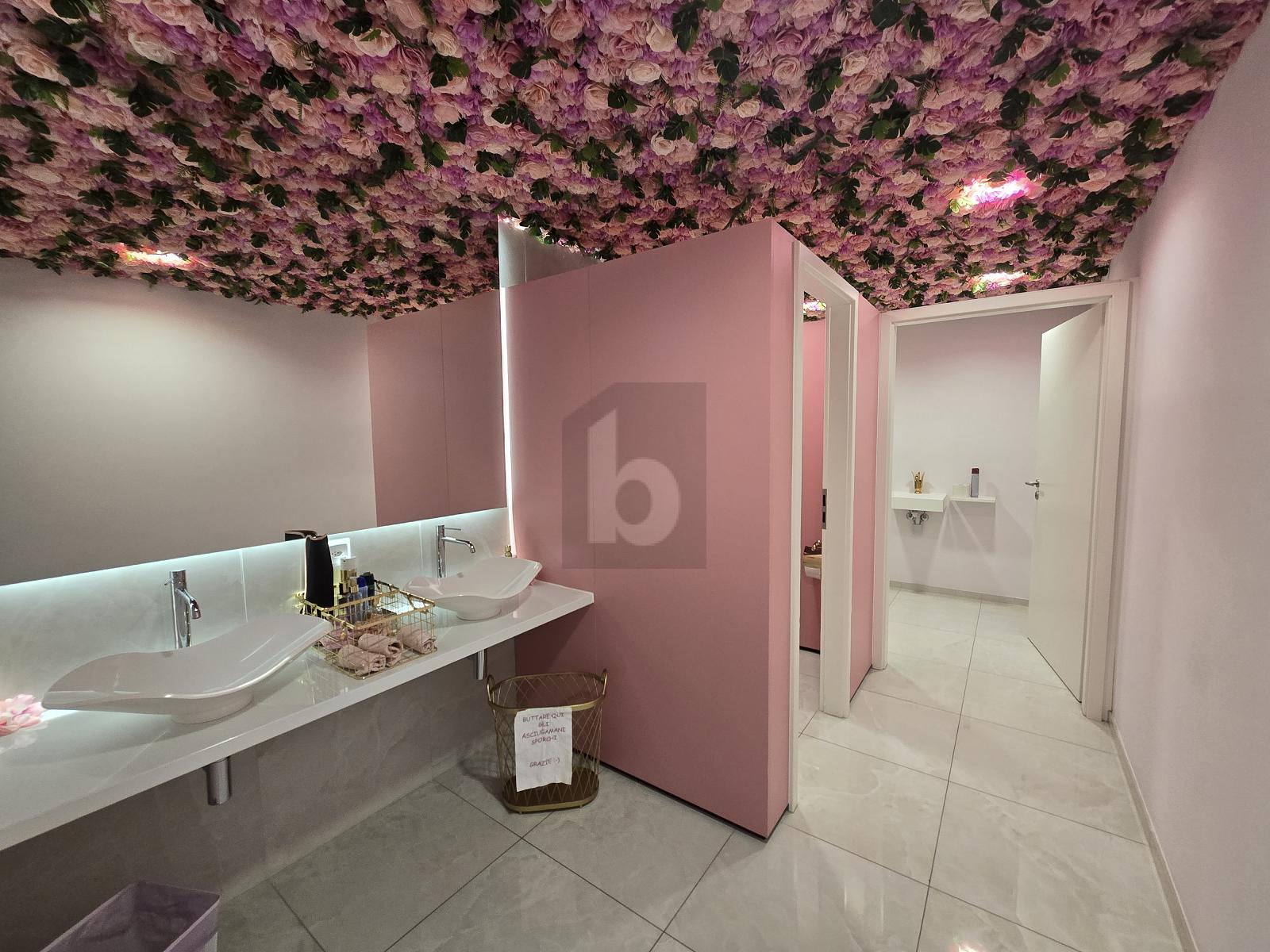 ATTIVITA' BEN AVVIATA IN POSIZIONE CENTRALE VISTA LAGO - 2