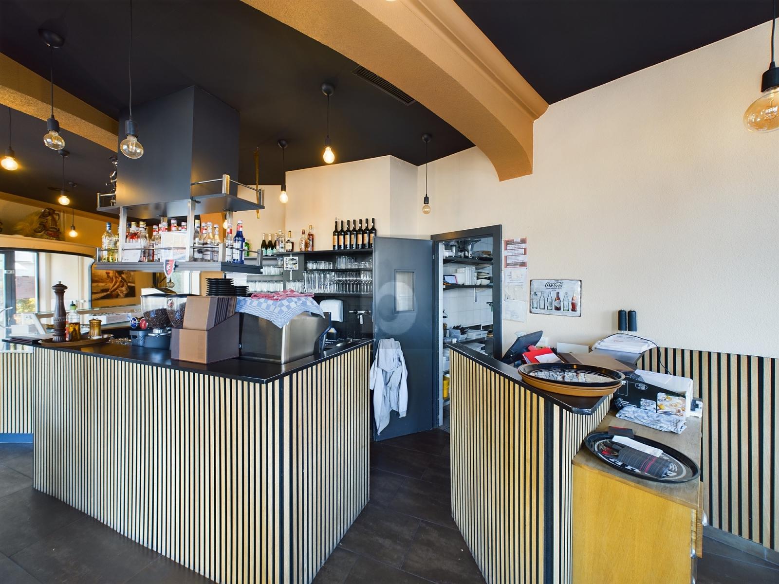 AN BESTER LAGE DIREKT NEBEN DER NOVARTIS! - 2