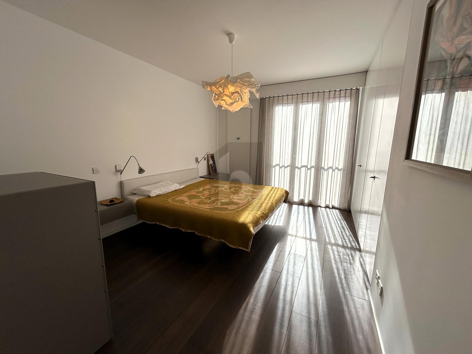 HELL UND GERÄUMIG - 2