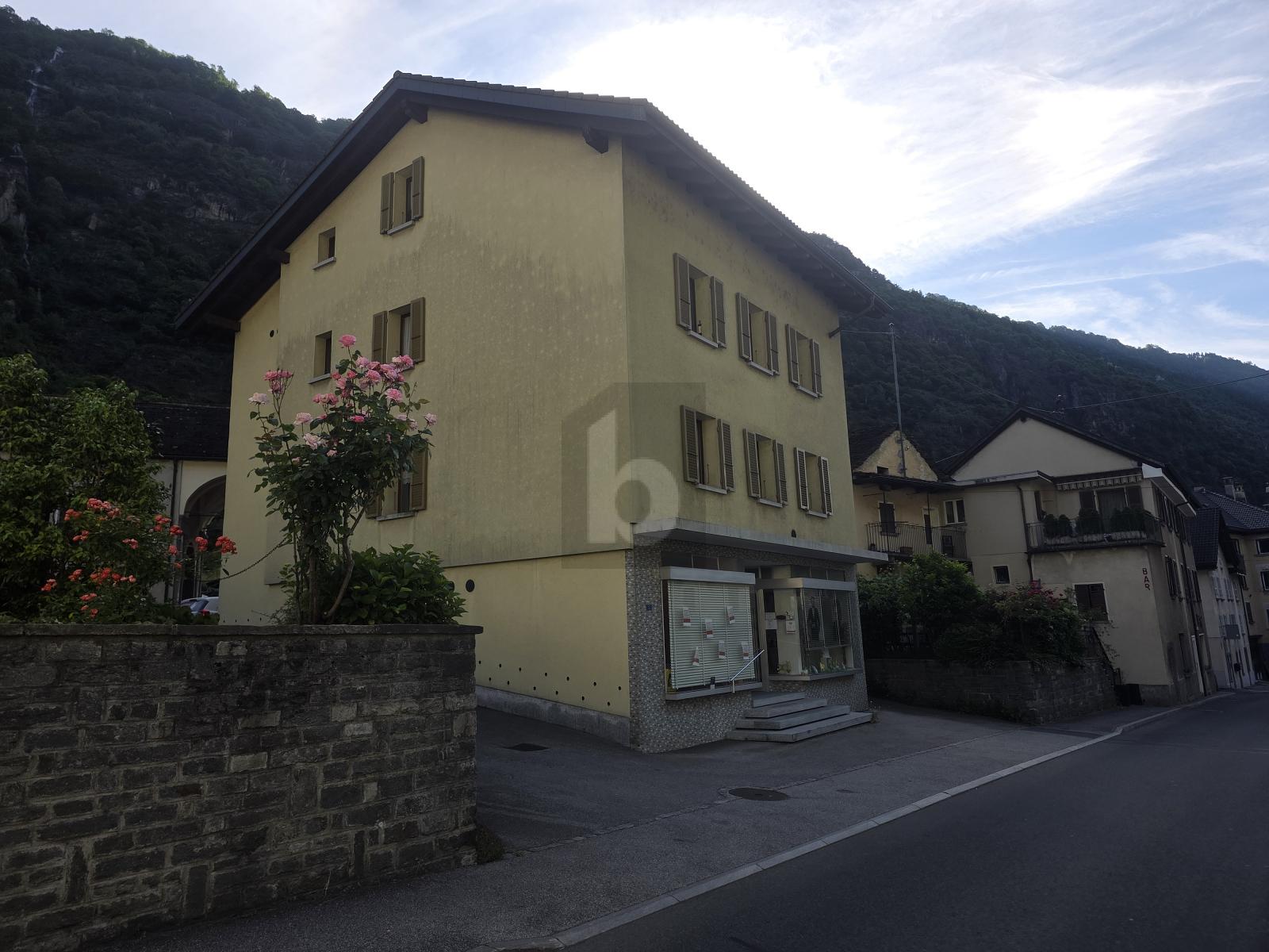 IN POSIZIONE CENTRALE E SOLEGGIATA - 2