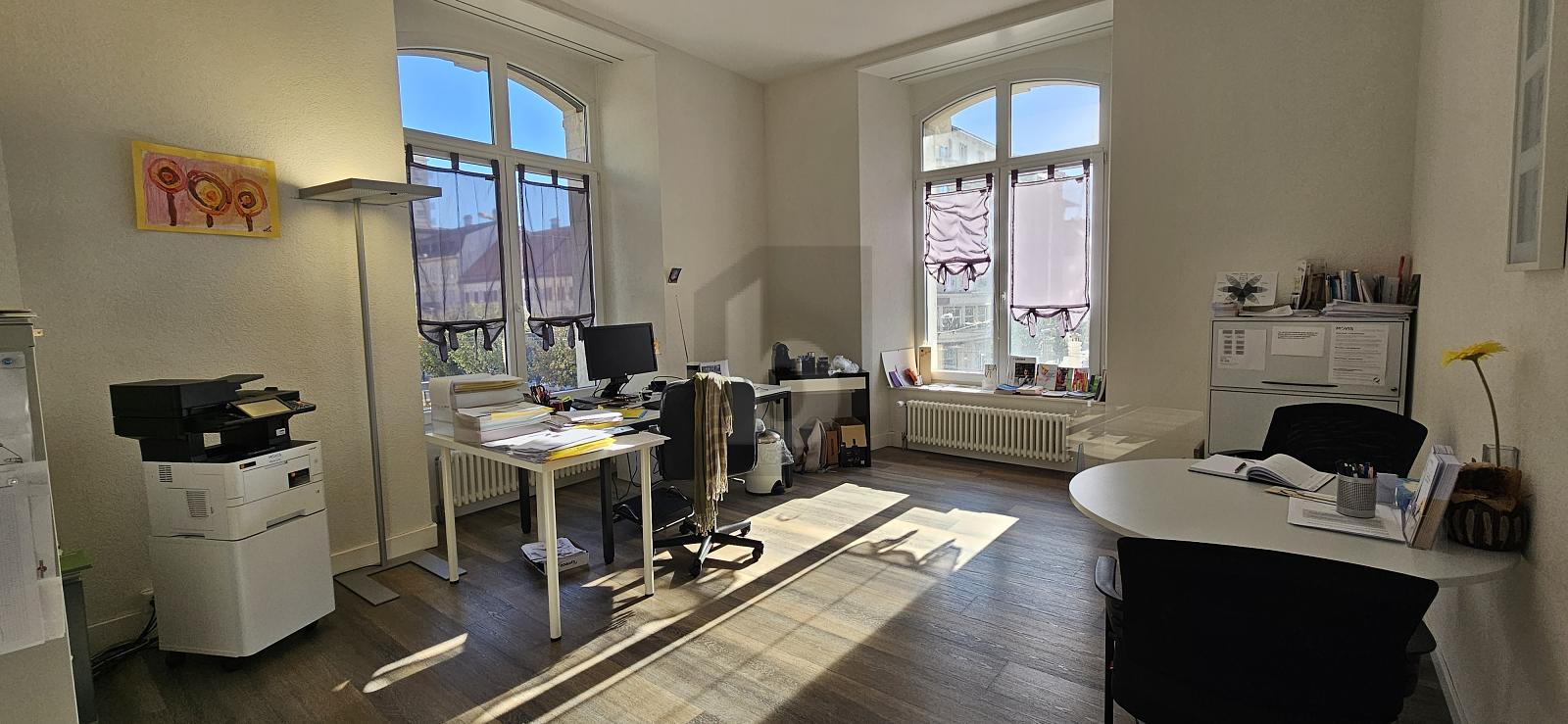 AU CENTRE VILLE IDÉALEMENT SITUÉE - 1