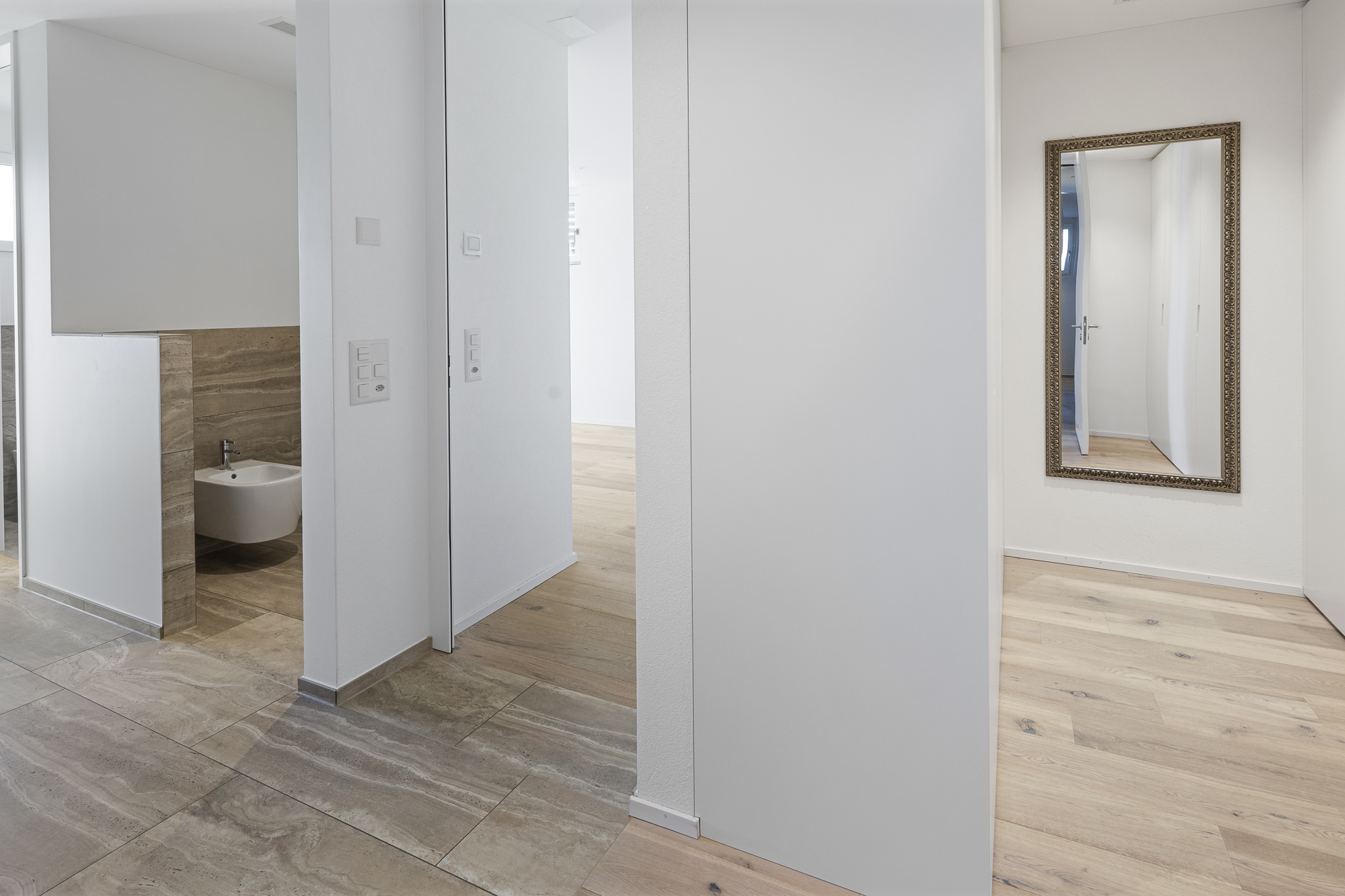 Topmodernes Raumwunder mit Traumaussicht und grosszügiger Terrasse - 7