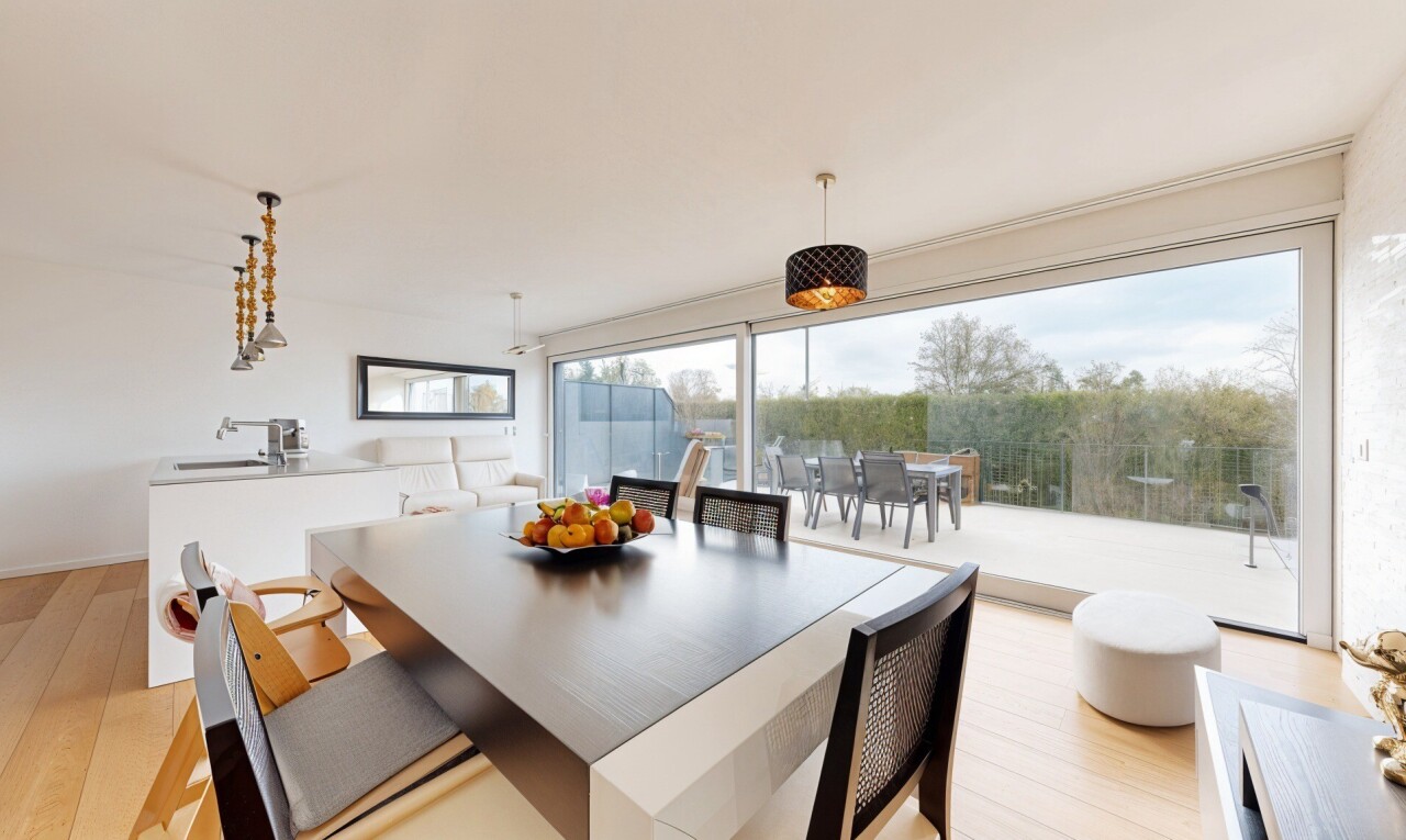 Zeitgemässe Wohnung mit privatem Garten in Échallens - 0