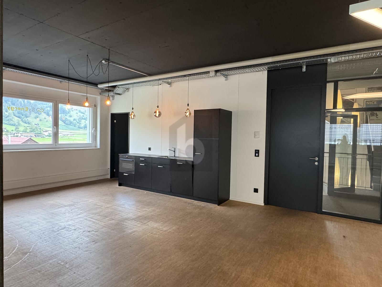 GERÄUMIG UND MODERN - 2