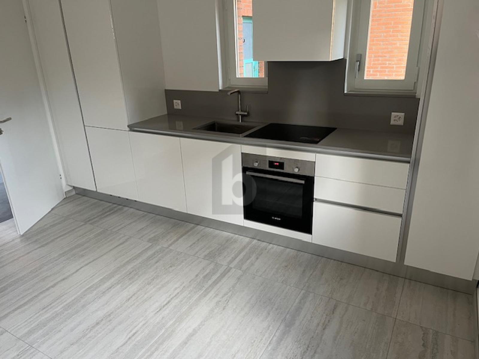 UN SOGNO CON VISTA SUL LAGO ED UN BEL GIARDINO - 3