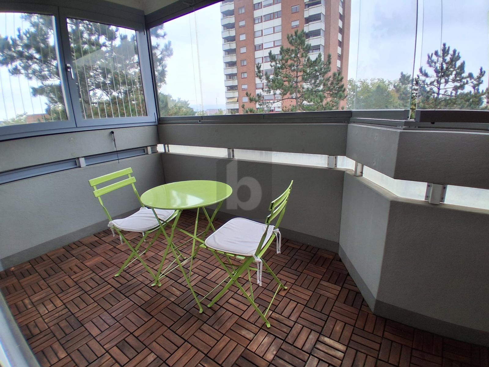 AN ZENTRALER LAGE MIT VERGLASTEM BALKON! - 0