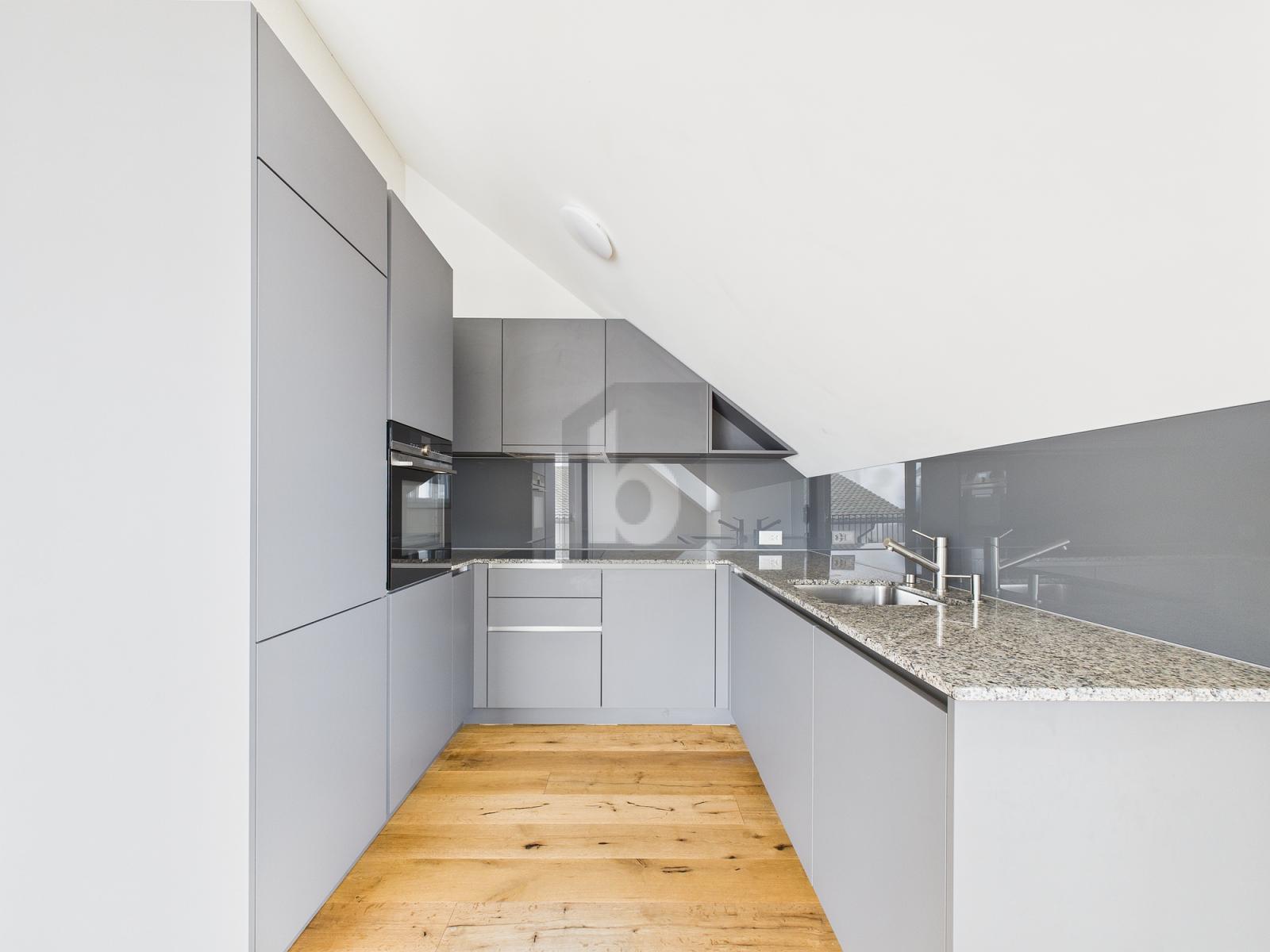 TOP MODERN IN EIGENTUMSQUALITÄT - 1