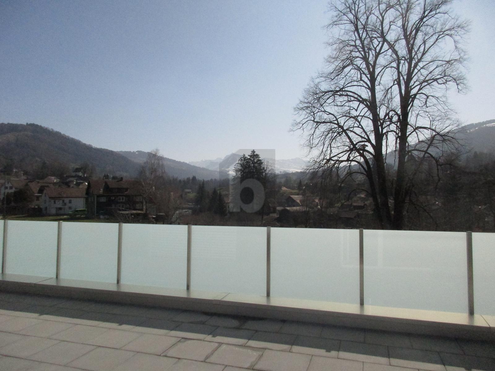 LUXURIÖSES LEBEN NAHE DER NATUR - 0