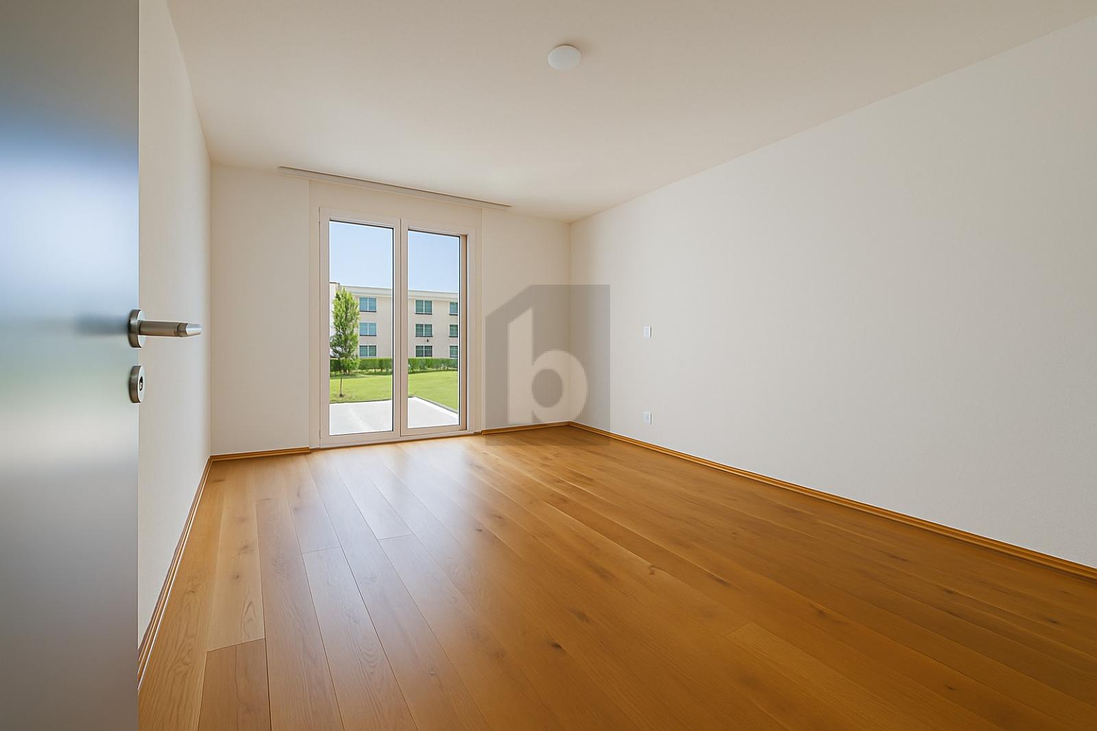 ENSOLEILLÉ DANS UN QUARTIER PAISIBLE - 4