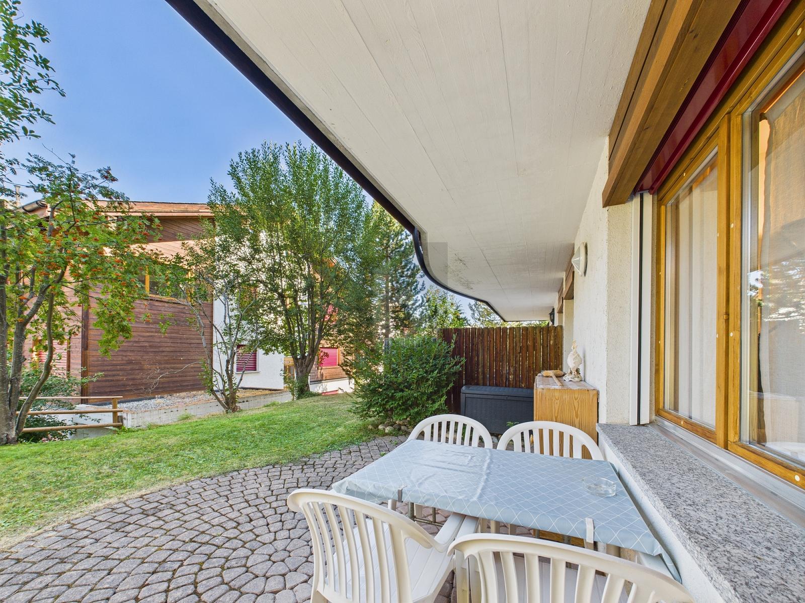 RUHIGE LAGE MIT GEMÜTLICHEM SITZPLATZ - 0