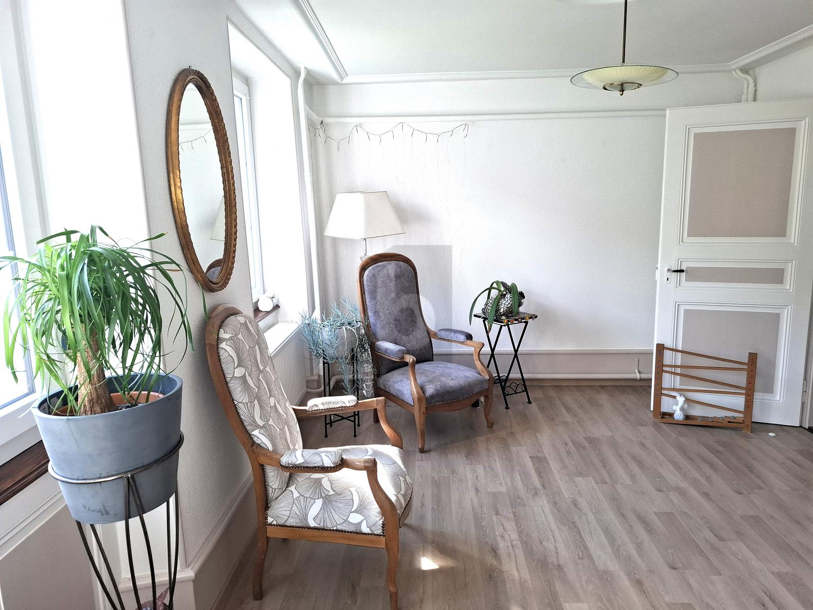 VOLUME GÉNÉREUX ET CHARME UNIQUE - 2