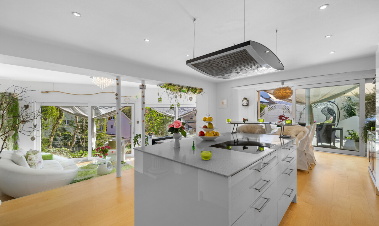 Stilvoll renoviertes Zweifamilienhaus an zentrumsnaher Lage - 3