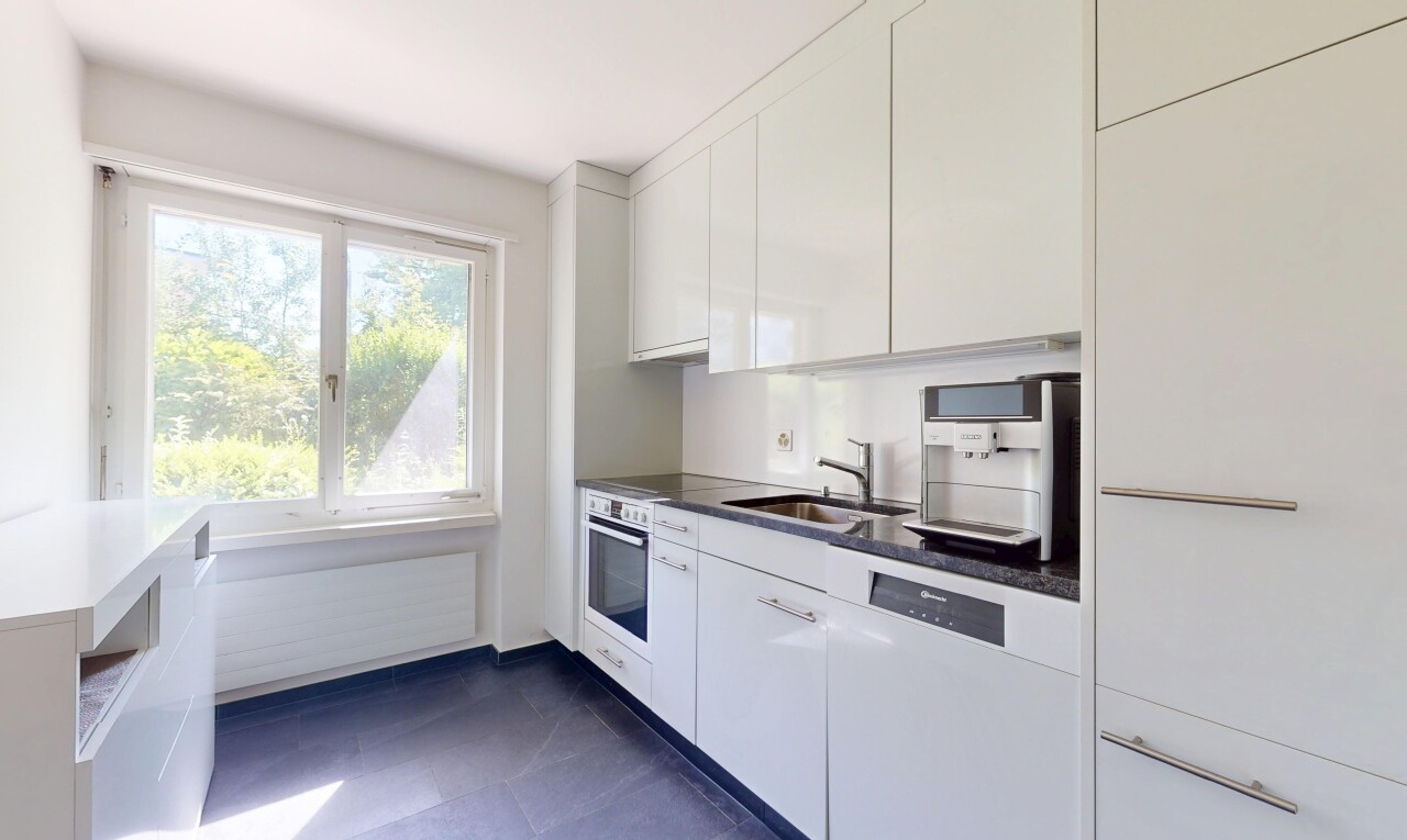 Well maintained 2.5-room apartment with big garden in Zurich-Affoltern - 0