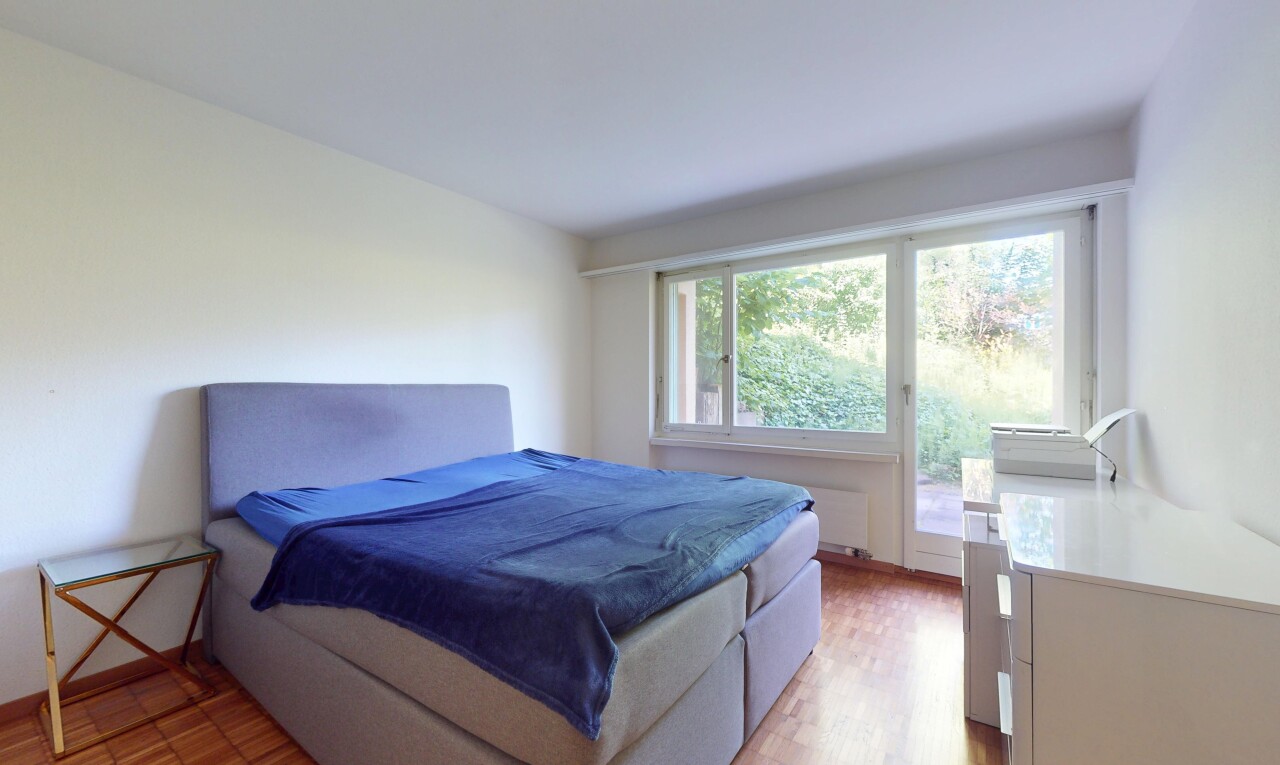 Well maintained 2.5-room apartment with big garden in Zurich-Affoltern - 6