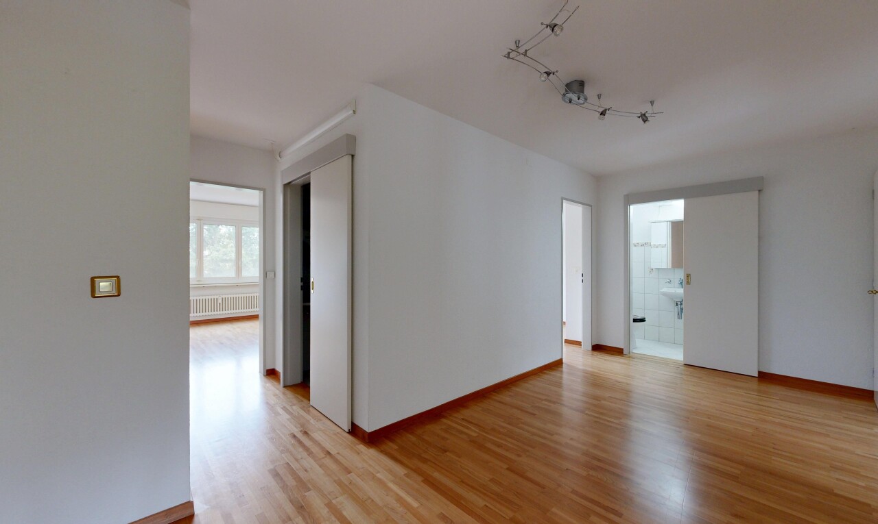 5.5-Zimmerwohnung in Wädenswil mit Aussicht, Hobbyraum und Garage - 3