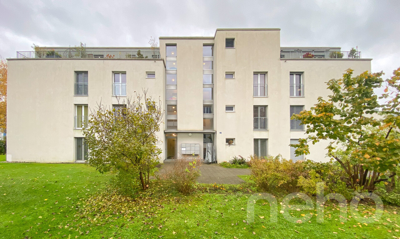 Wohnung mit Südterrasse und attraktivem Renovationspotenzial - 2