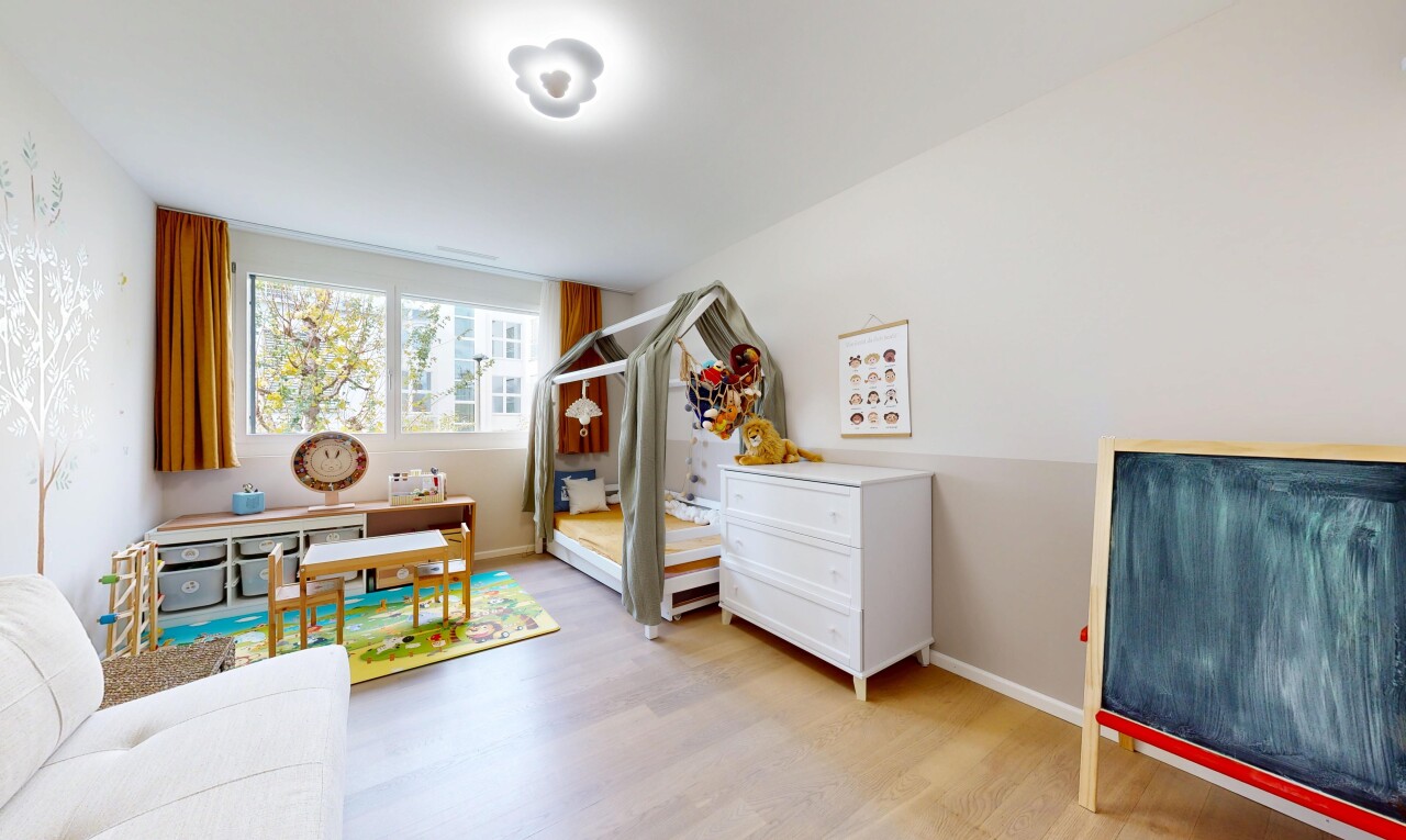 Elegant 4.5-Room Apartment in Zumikon - 9