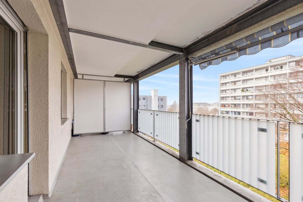 Grosser gedeckter Balkon - 6