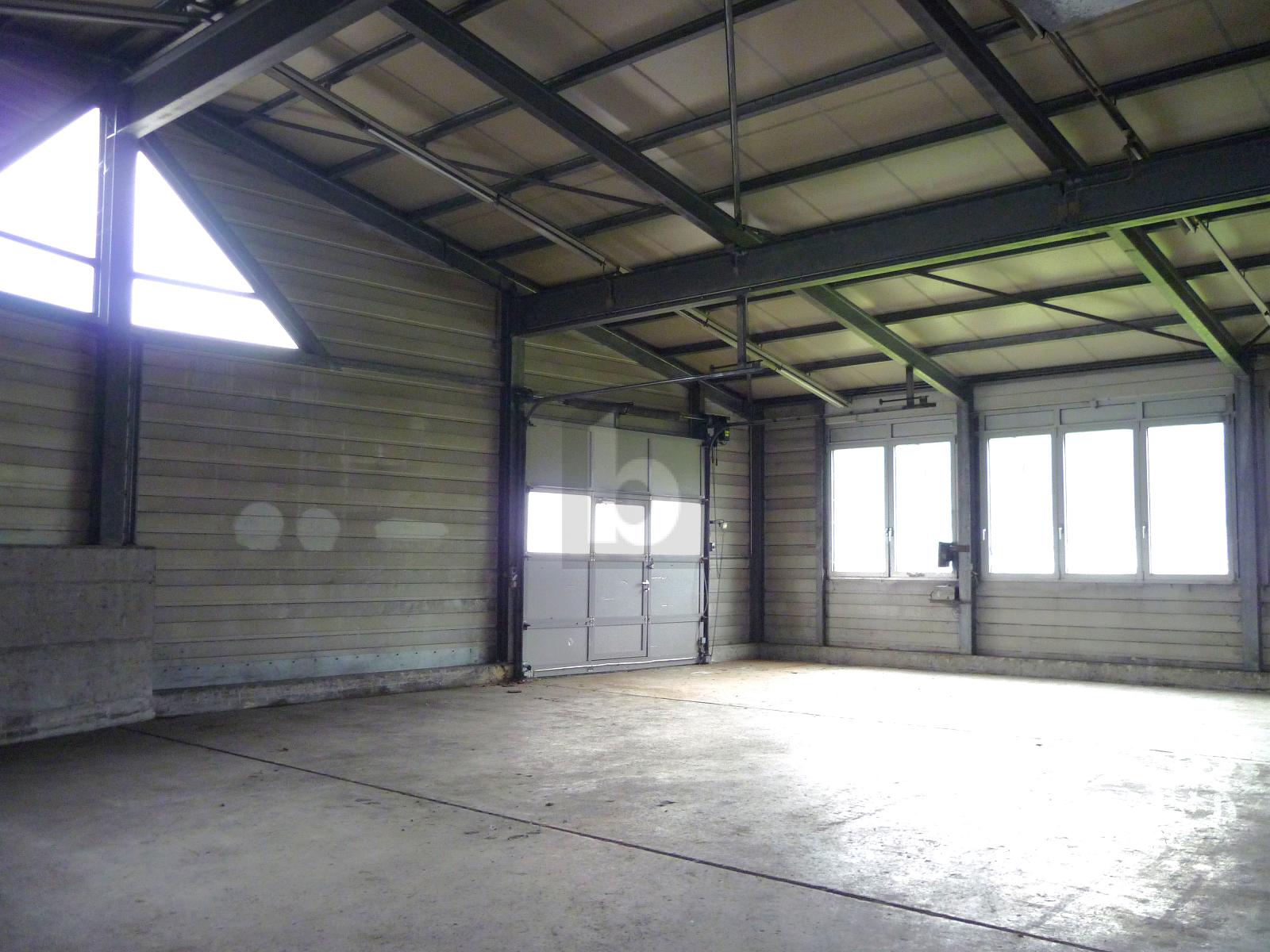 AU REZ AVEC PARKING INCLUS (4) - 2