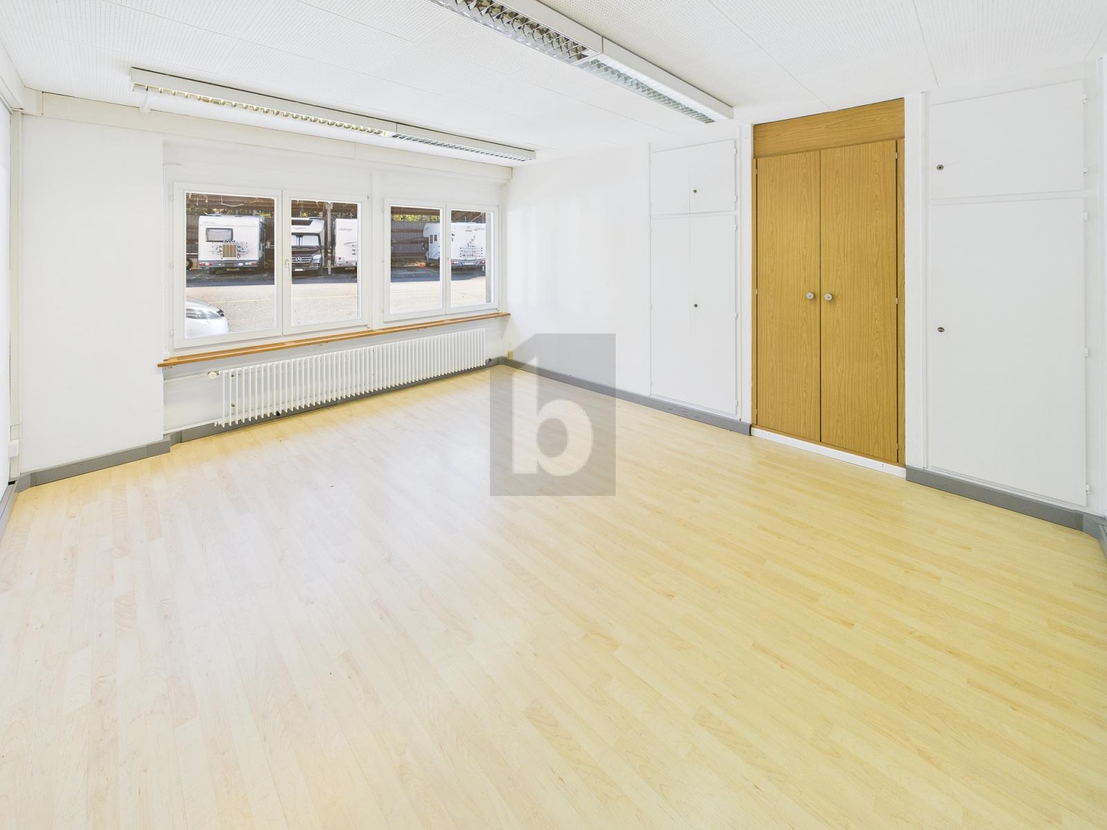 GROSSZÜGIG UND PREISWERT IN STADTNÄHE - 1