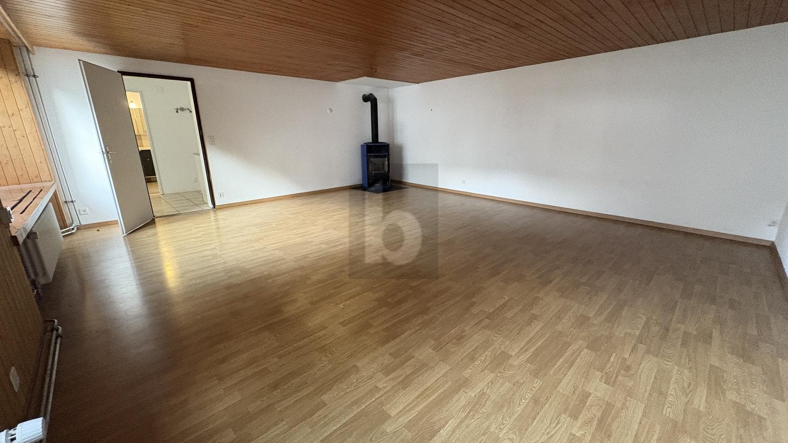 AU CALME AU CENTRE DU VILLAGE - 4