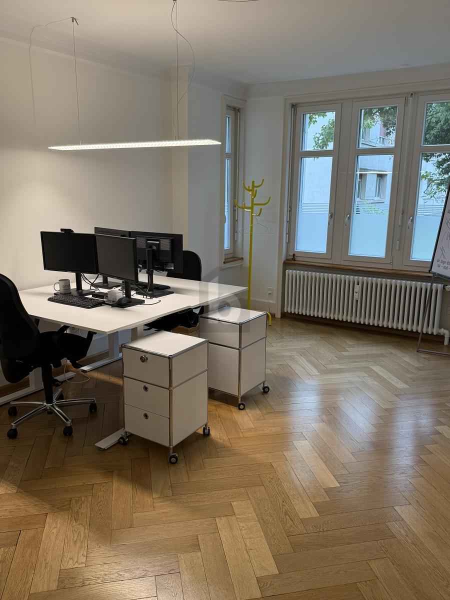 AN ZENTRALER LAGE MIT FISCHGRÄTPARKETT - 1