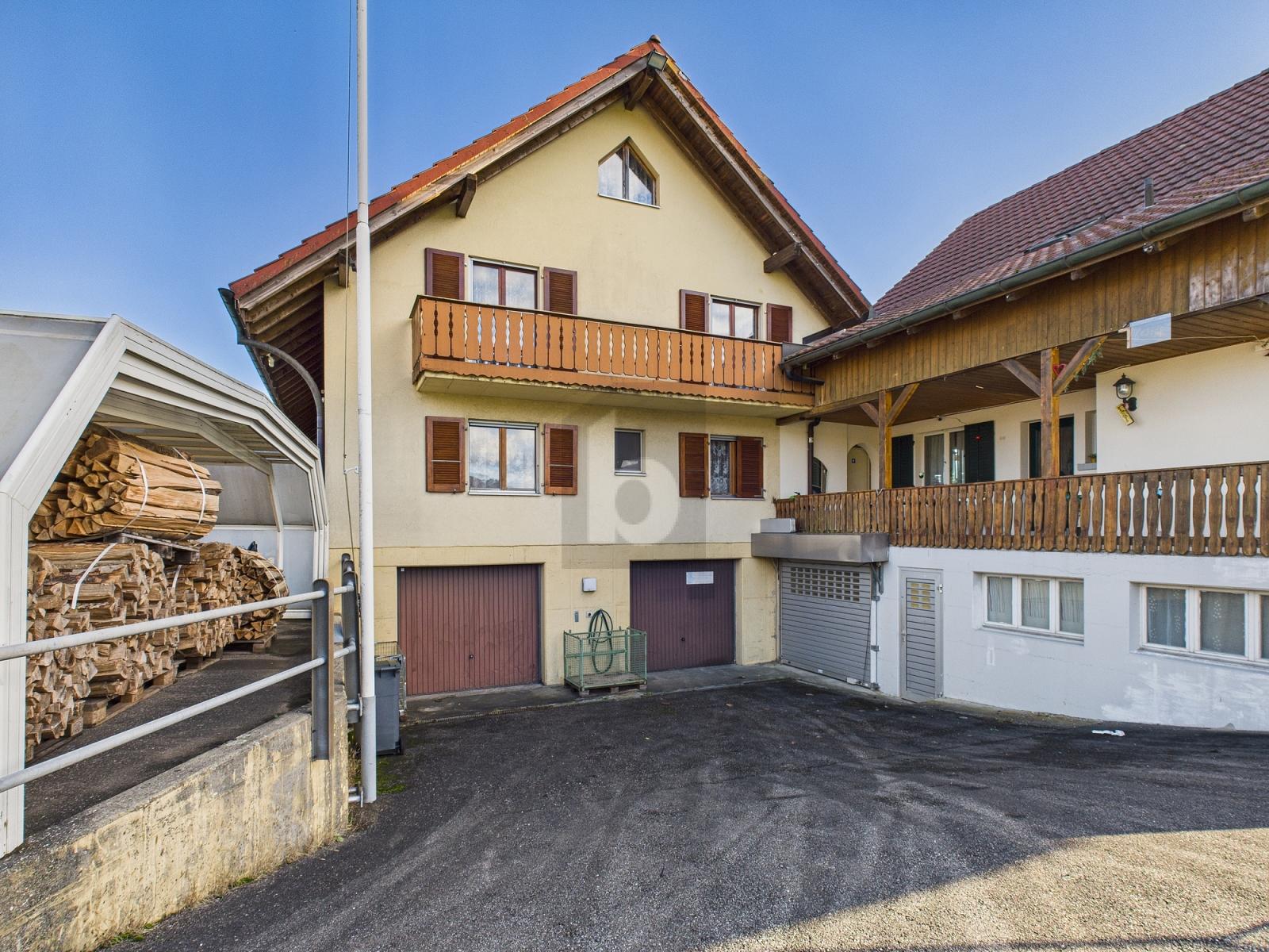 CHARMANT MIT SONNIGEM BALKON - 0