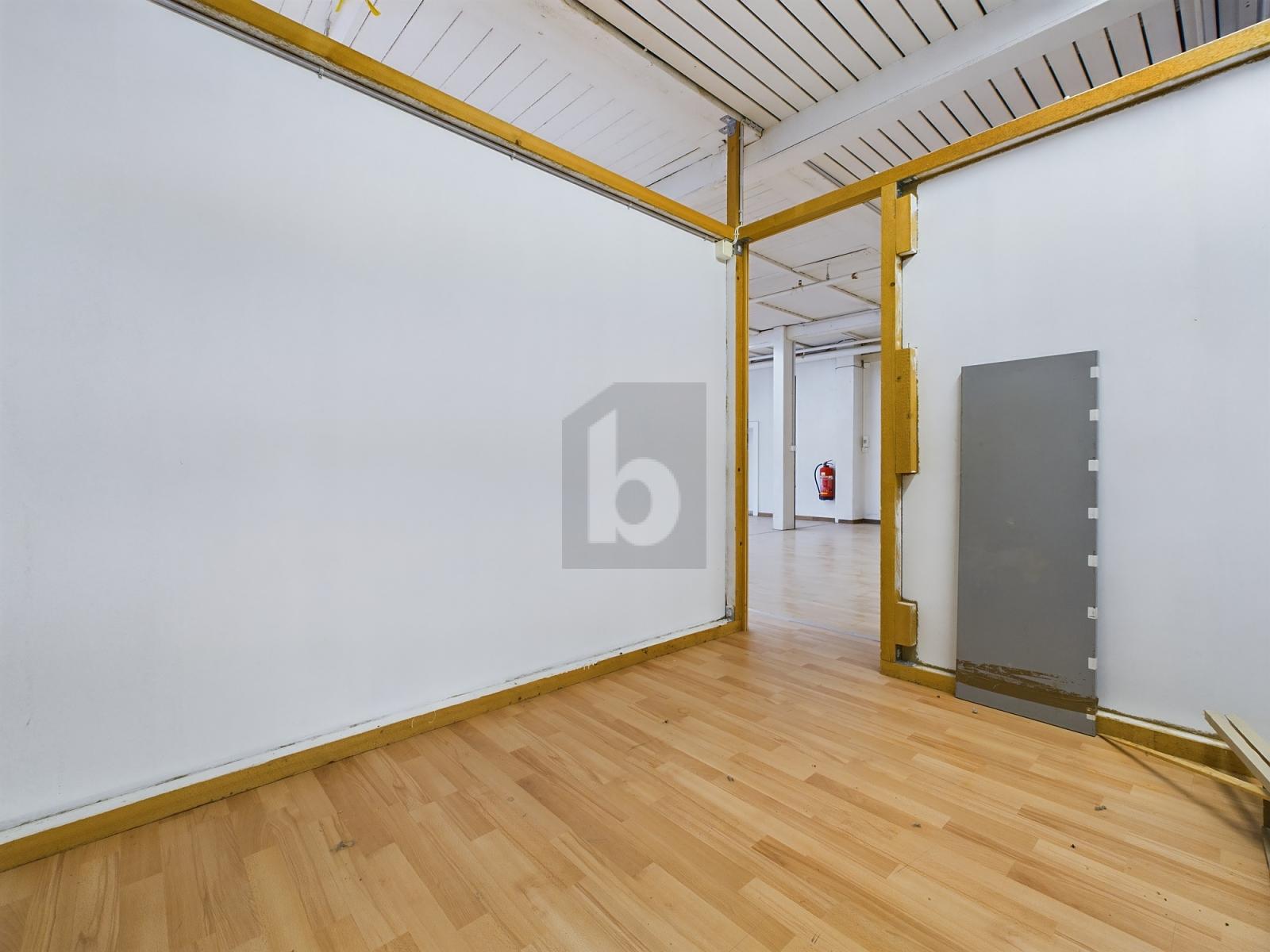 ZENTRAL MIT DIVERSEN NUTZUNGSMÖGLICHKEITEN - 3