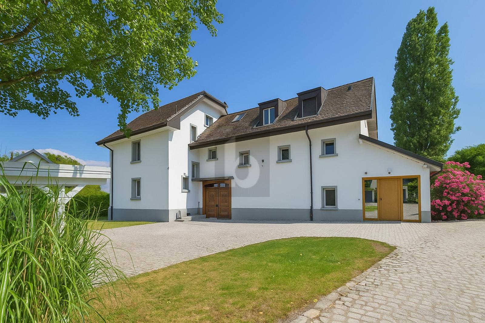 ÉLÉGANCE, SÉRÉNITÉ, MEUBLÉ AVEC PISCINE PRIVÉE - 0